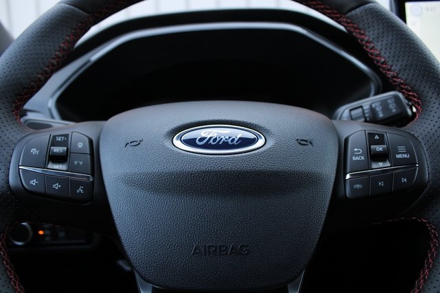 2025 Ford Escape ST-Line photo 12