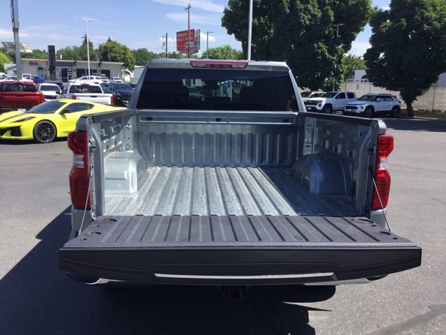 2026 Chevrolet Silverado 1500 LT photo 7