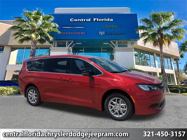 2026 Chrysler Voyager LX's photo