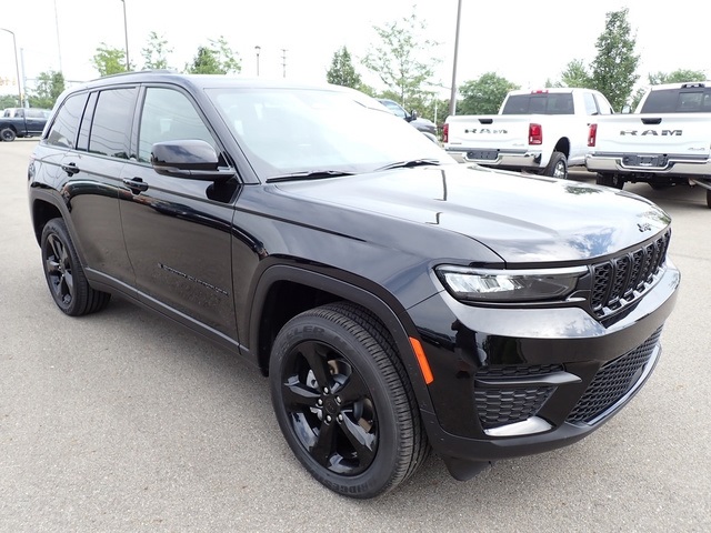 2025 Jeep Grand Cherokee Altitude X photo 8