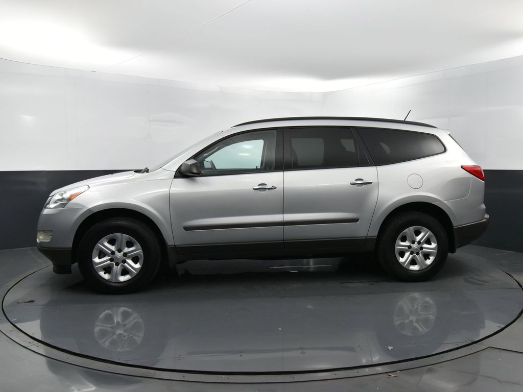 2012 Chevrolet Traverse LS photo 4