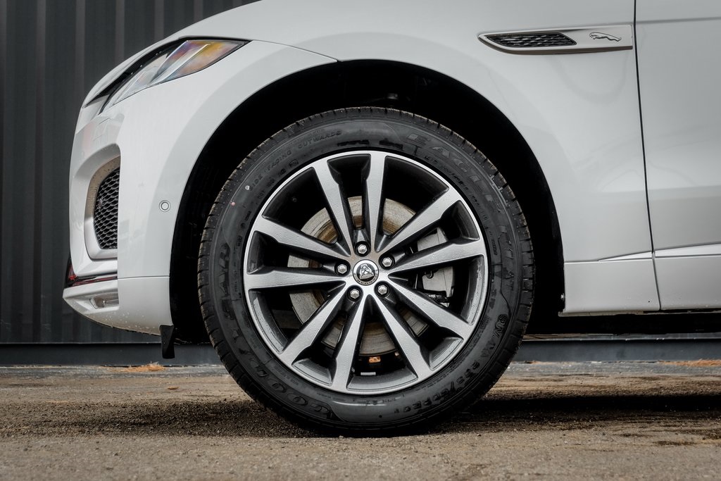 2026 Jaguar F-PACE P250 R-Dynamic S photo 4