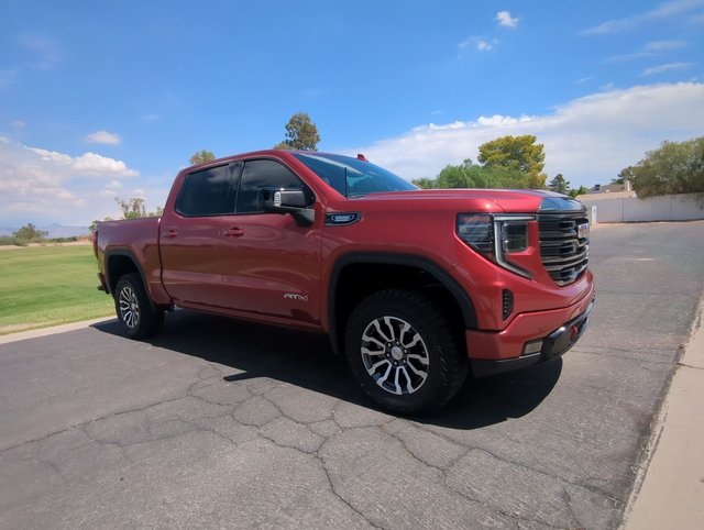 2023 GMC Sierra 1500 AT4's photo