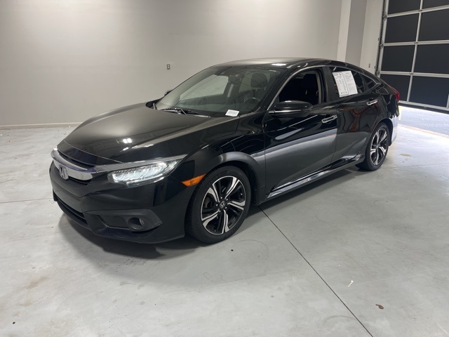 2018 Honda Civic Touring photo 2