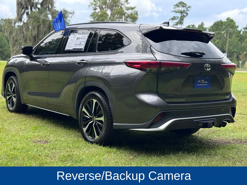 2022 Toyota Highlander XSE photo 3