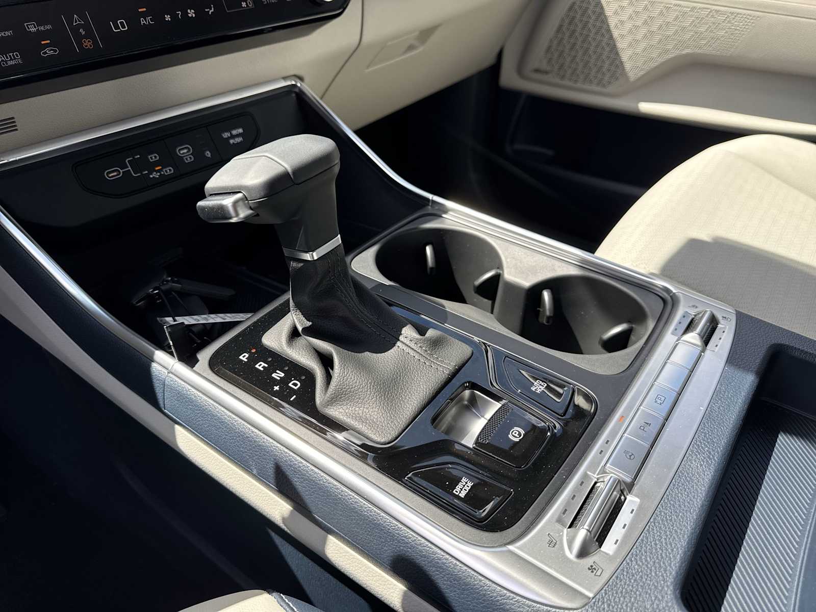 2026 Kia Carnival SX Prestige photo 18