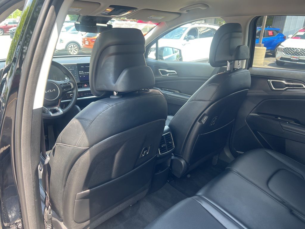 2023 Kia Sportage EX photo 9