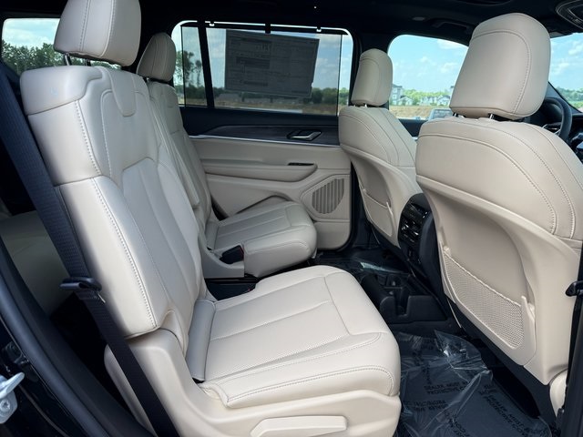 2025 Jeep Grand Cherokee Limited photo 26