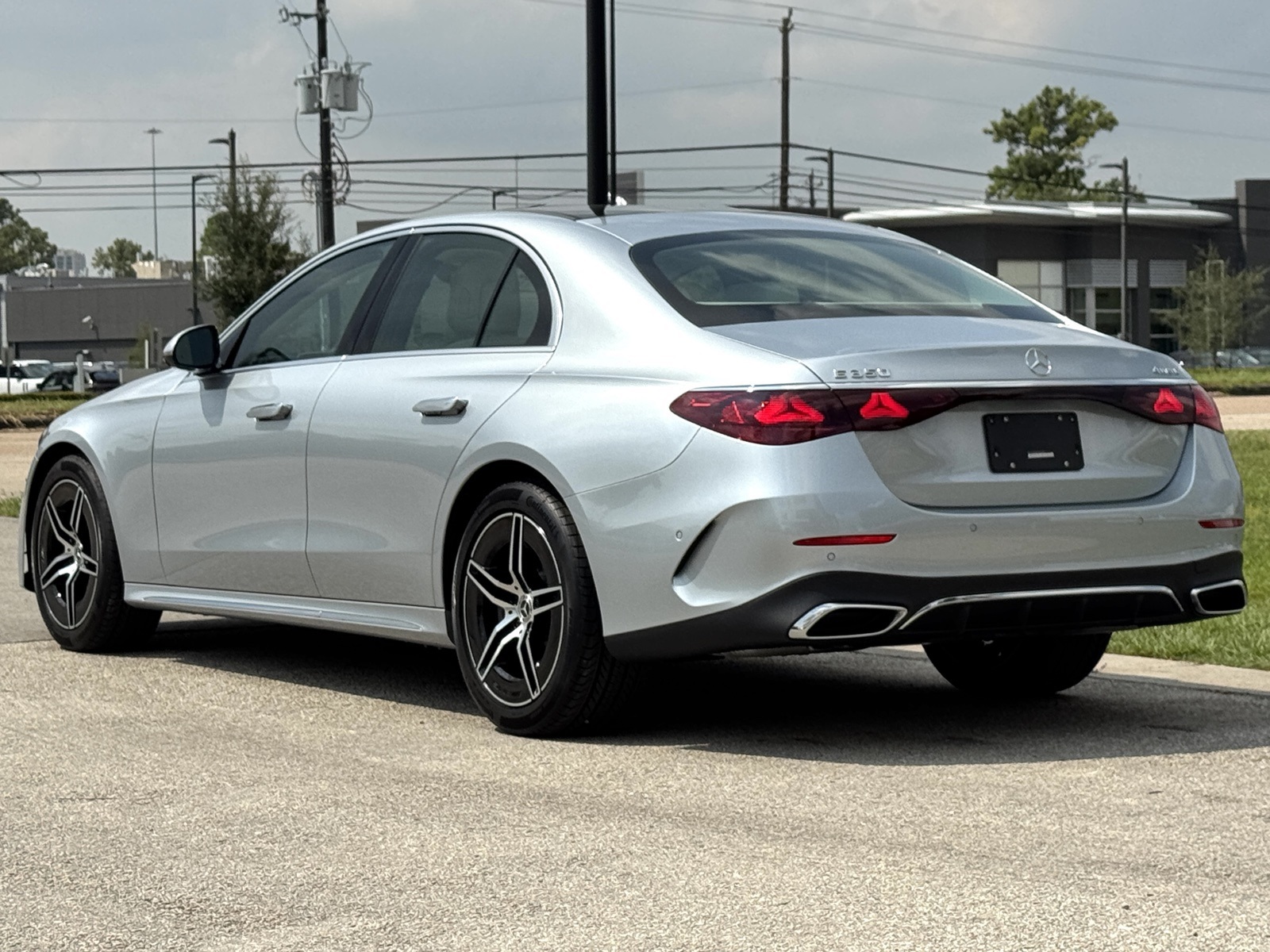 2026 Mercedes Benz E 350 4MATIC Sedan photo 4