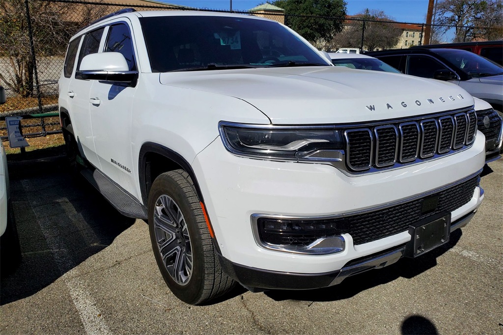 2022 Jeep Wagoneer Series III's photo