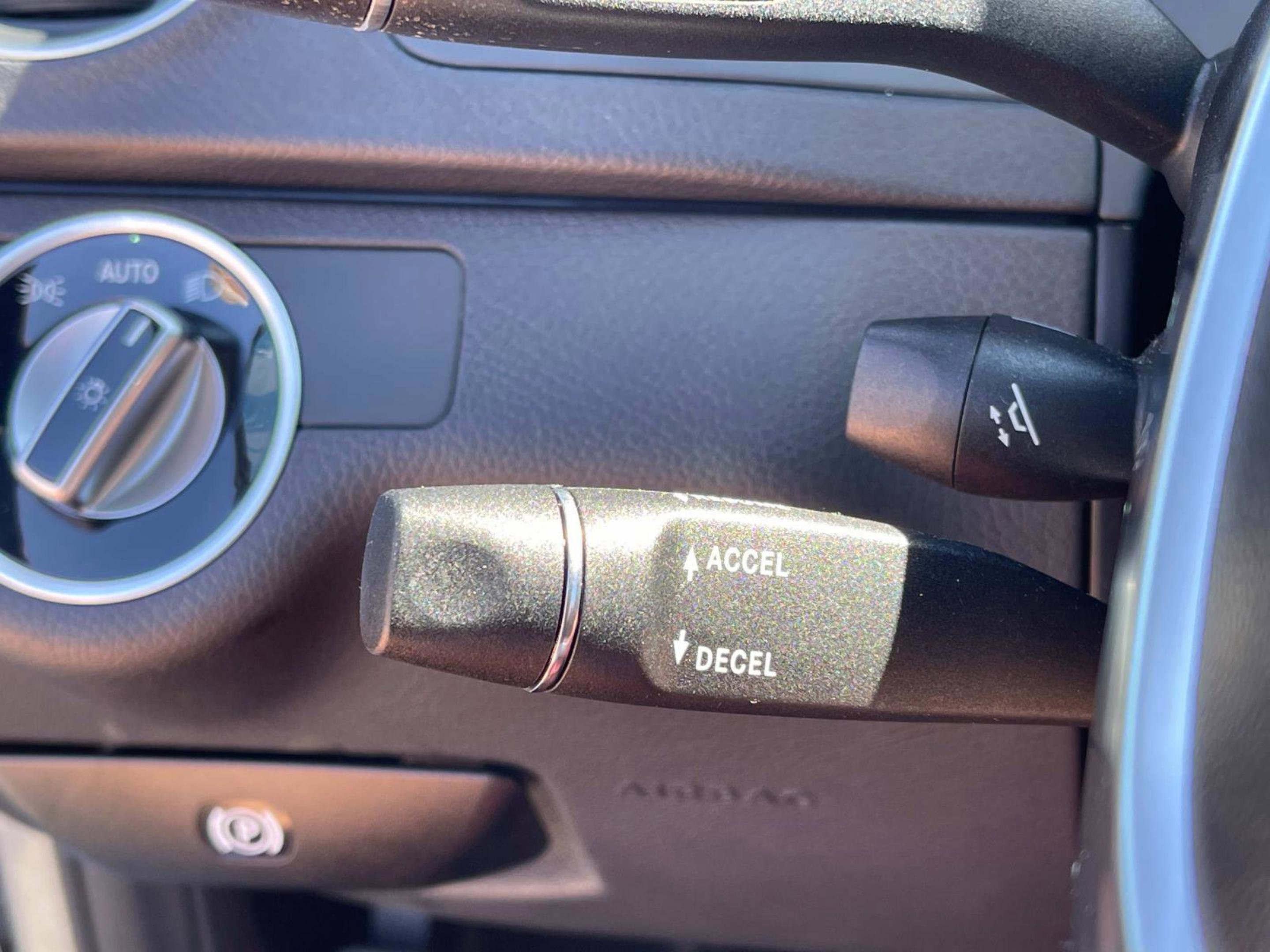 2014 Mercedes Benz C 250 photo 31