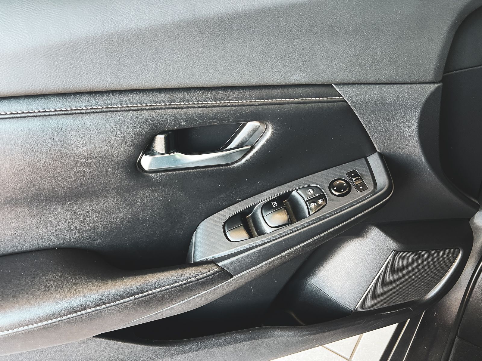 2021 Nissan Sentra SV photo 13