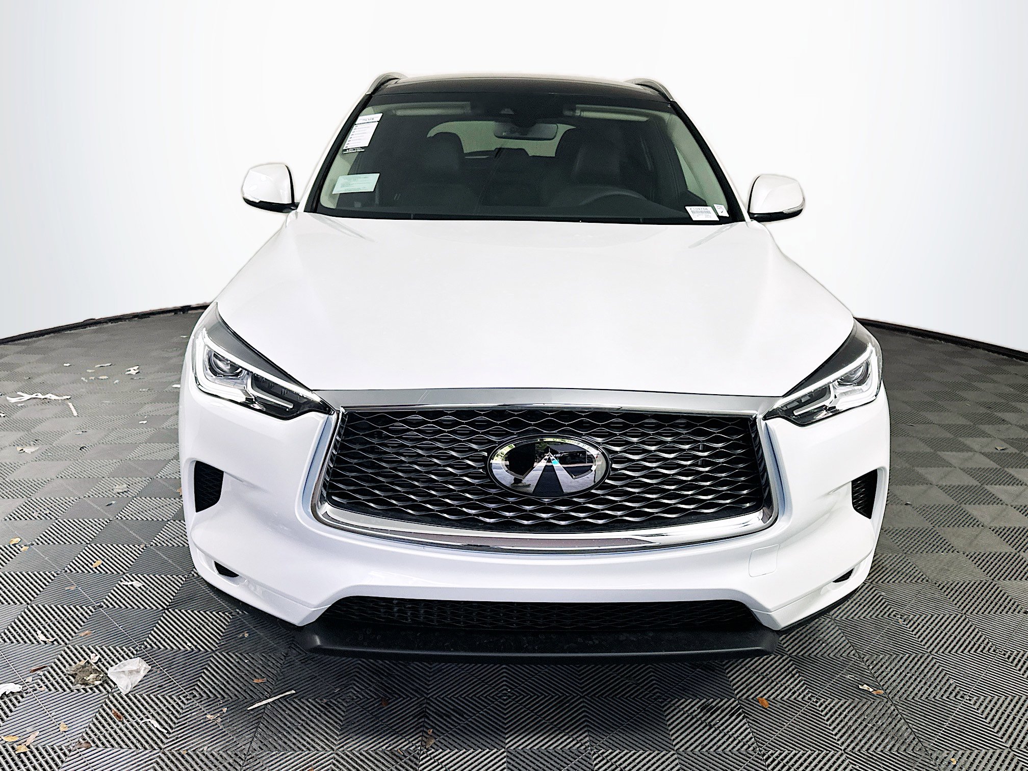 2025 Infiniti QX50 Luxe photo 2