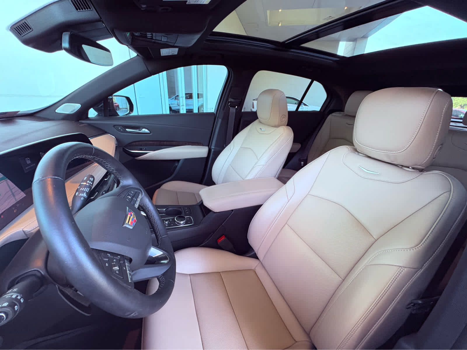 2025 Cadillac XT4 Premium Luxury photo 17