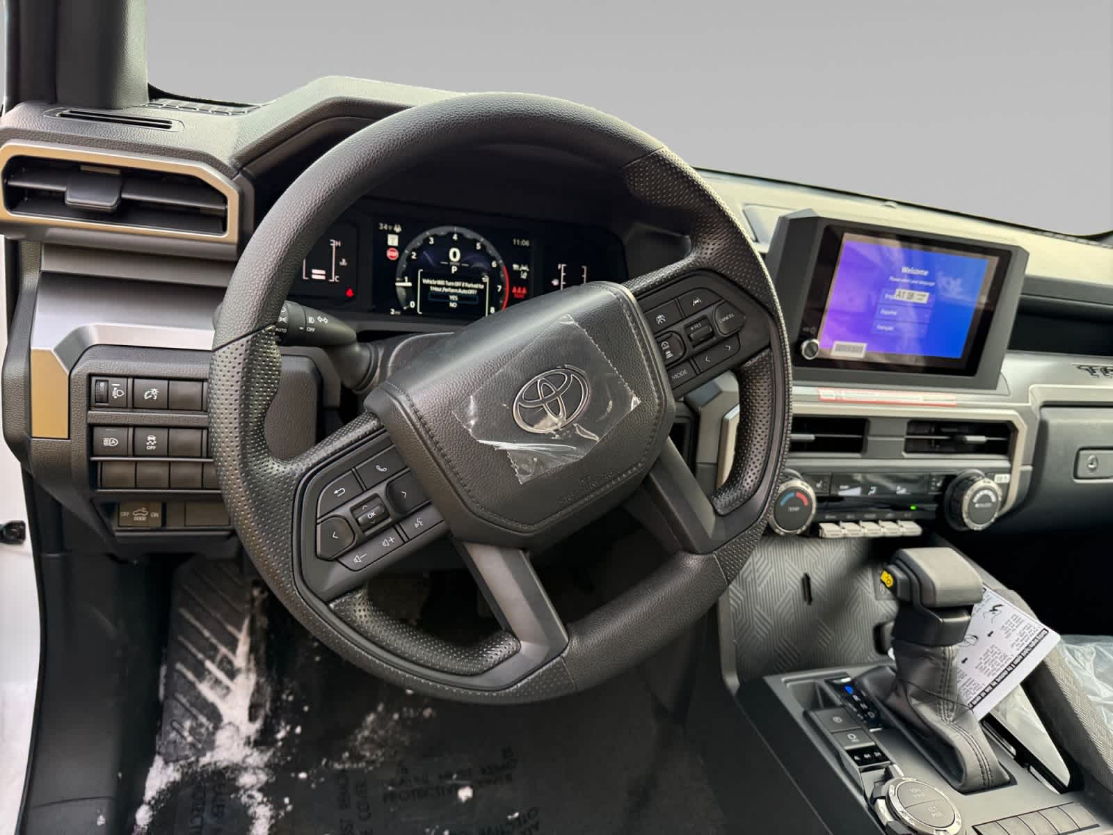 2026 Toyota Tacoma SR5 - Photo 12