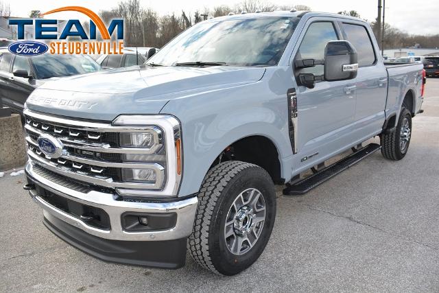 2026 Ford F-350 Super Duty Lariat's photo