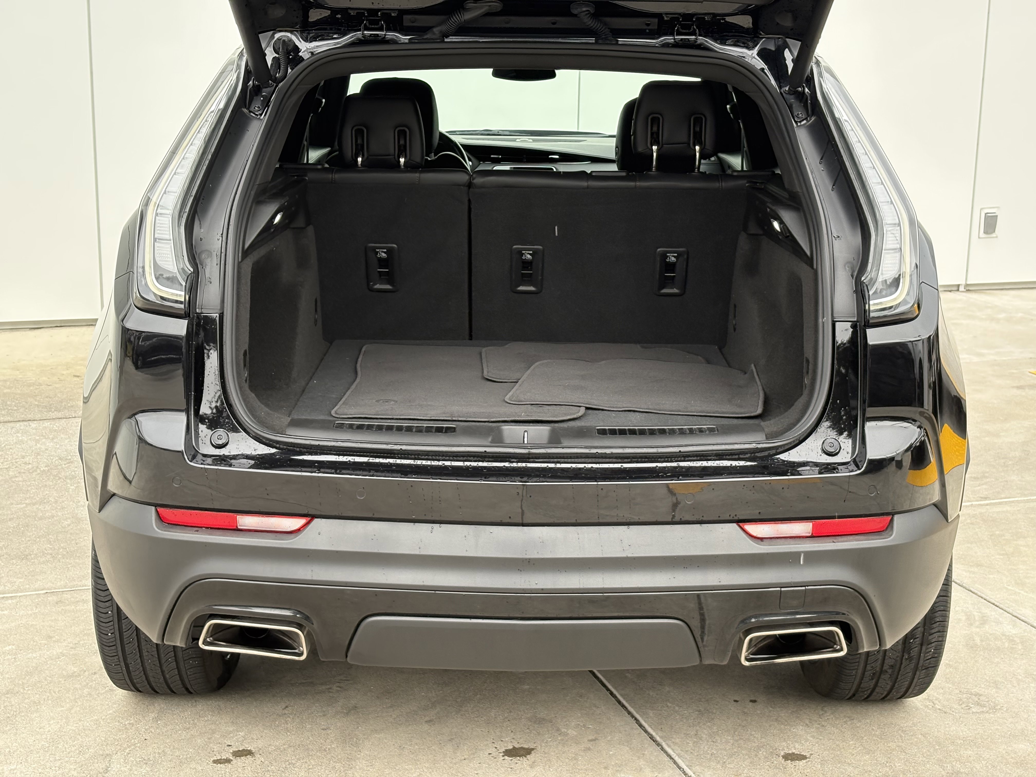 2023 Cadillac XT4 Sport photo 9