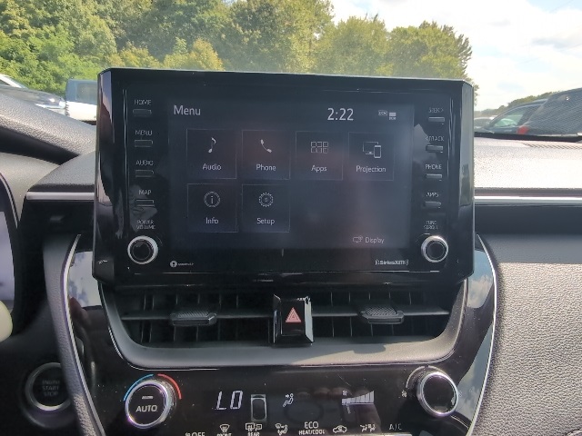 2022 Toyota Corolla Cross LE photo 21