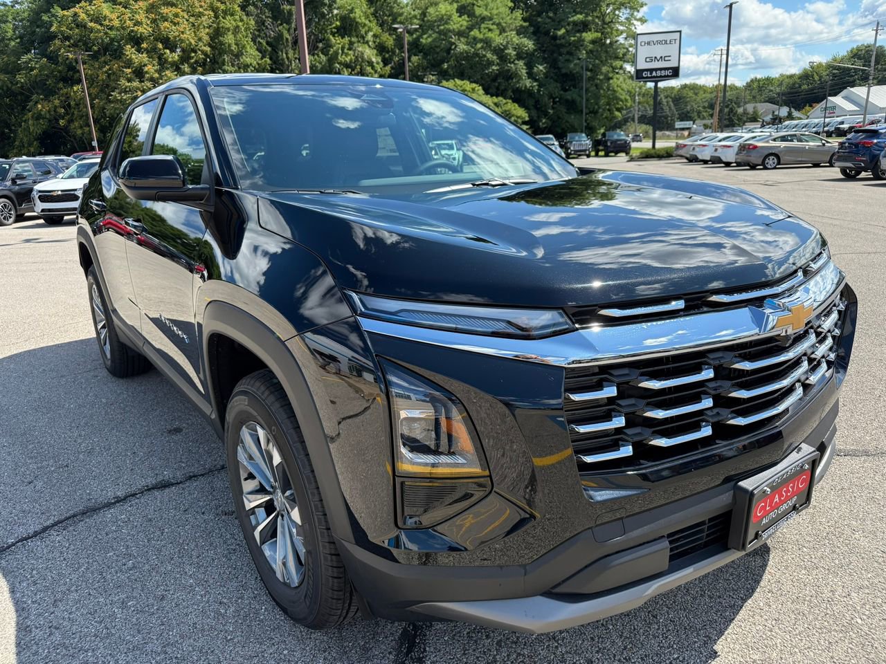 2026 Chevrolet Equinox LT photo 9