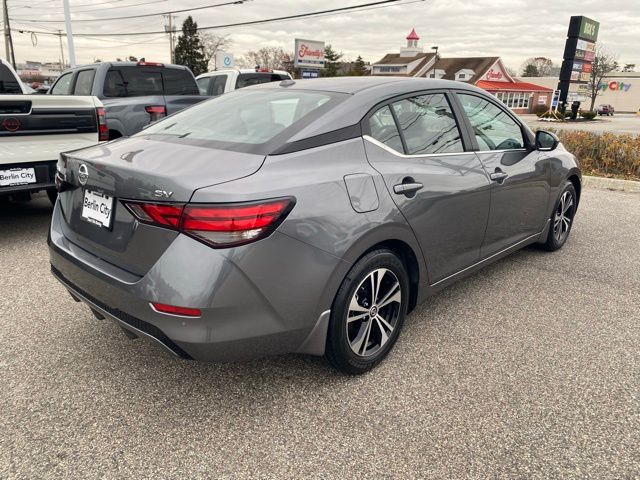 2022 Nissan Sentra SV photo 3