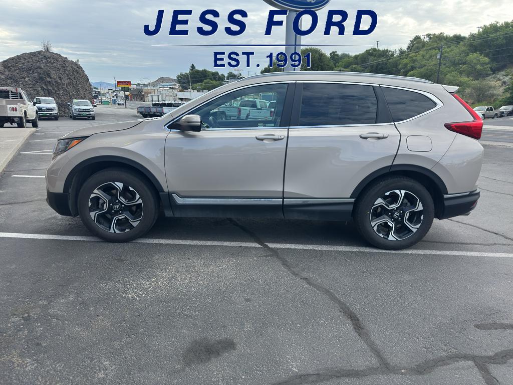 2018 Honda CR-V Touring photo 2