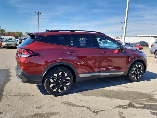 2023 Kia Sportage X-Line photo 2
