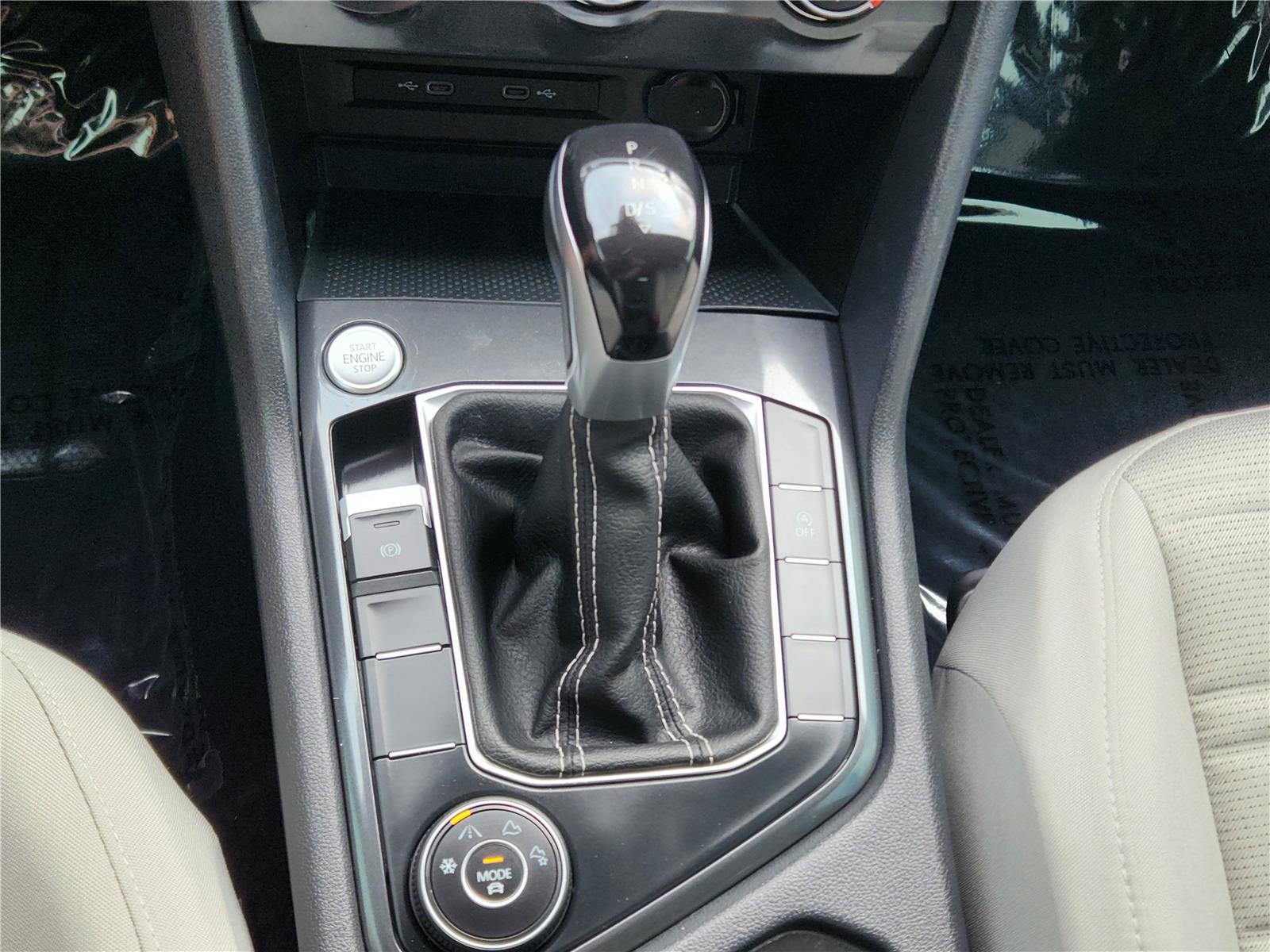 2022 Volkswagen Tiguan S photo 19