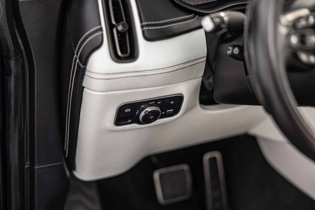 2023 ASTON MARTIN DBX - Image 22