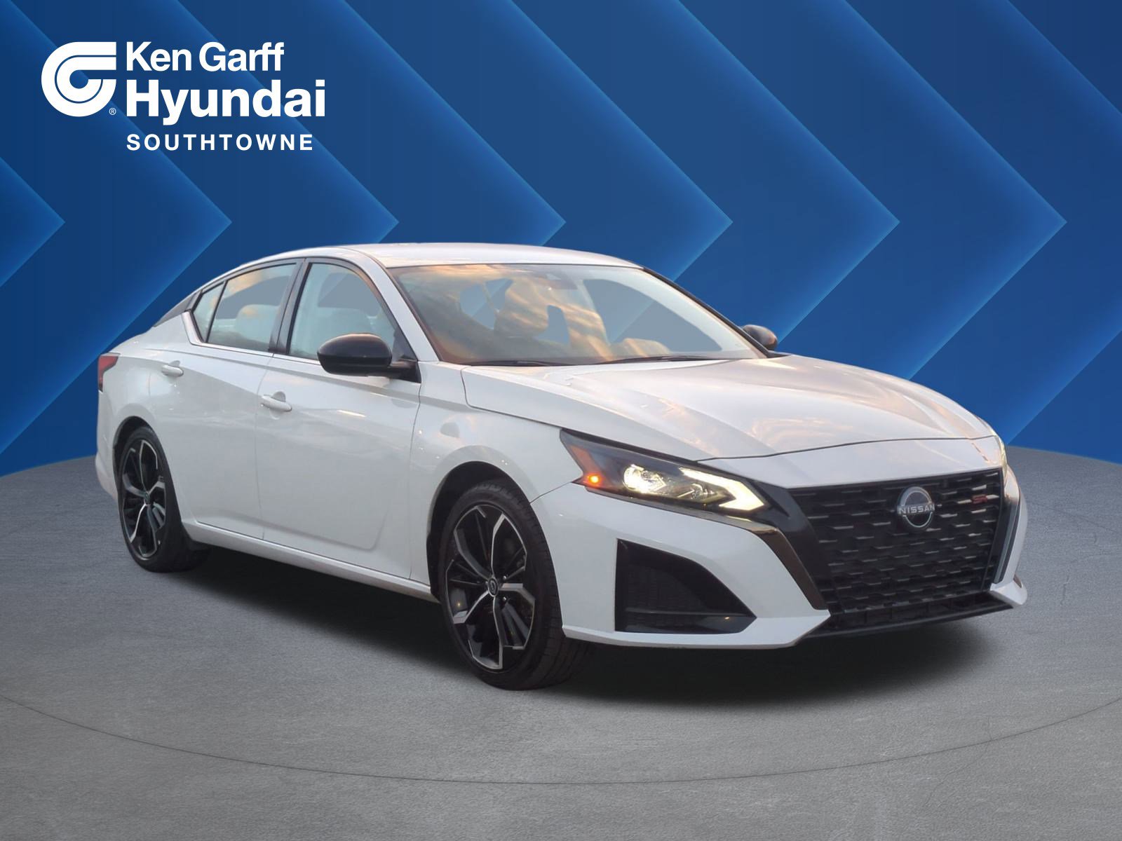 2024 Nissan Altima SR