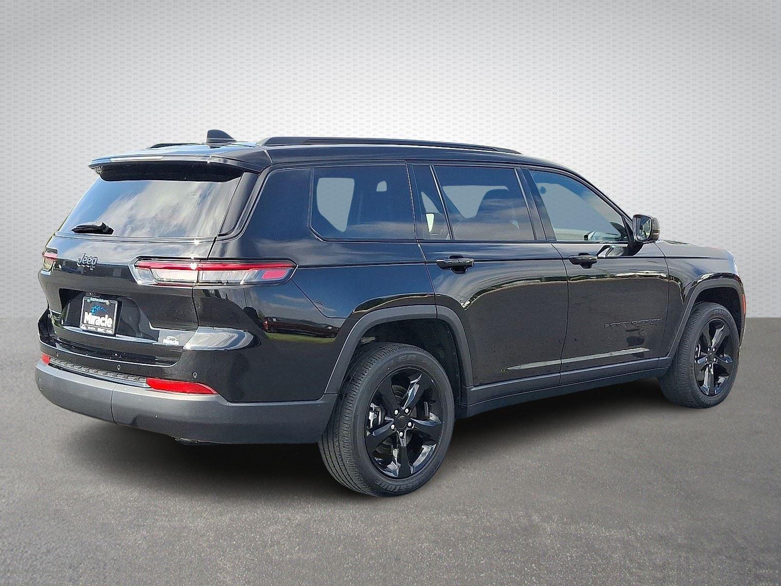 2023 Jeep Grand Cherokee Altitude photo 6