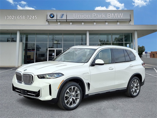 2026 BMW X5 50e's photo