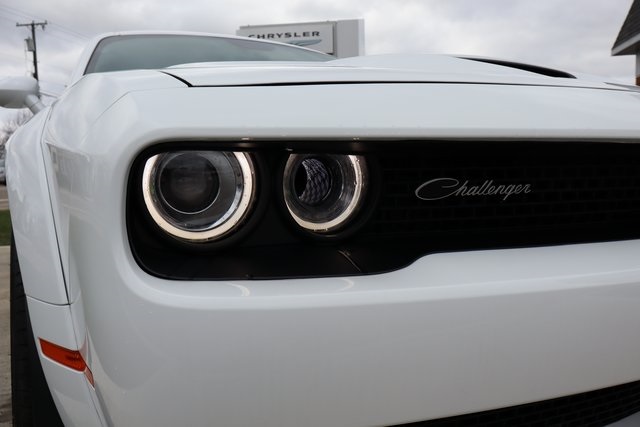 2023 Dodge Challenger R/T Scat Pack Widebody photo 3