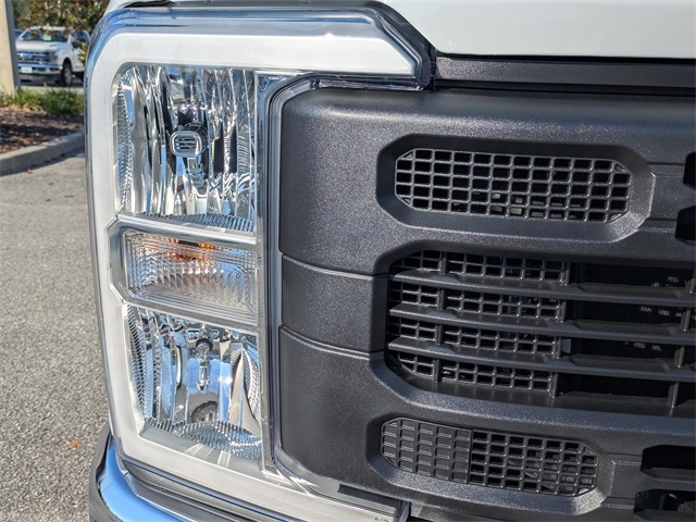 2026 Ford F-350 photo 10