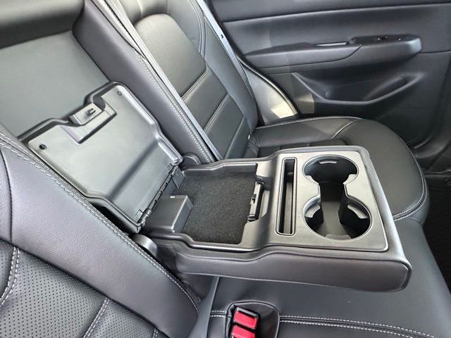 2025 Mazda CX-5 2.5 S Preferred photo 32