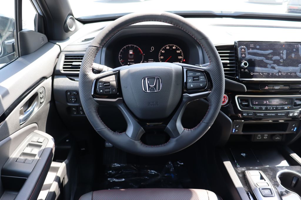 2025 Honda Ridgeline Black Edition photo 17