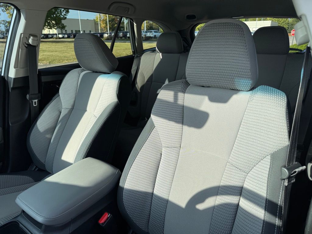 2022 Subaru Outback Premium photo 12