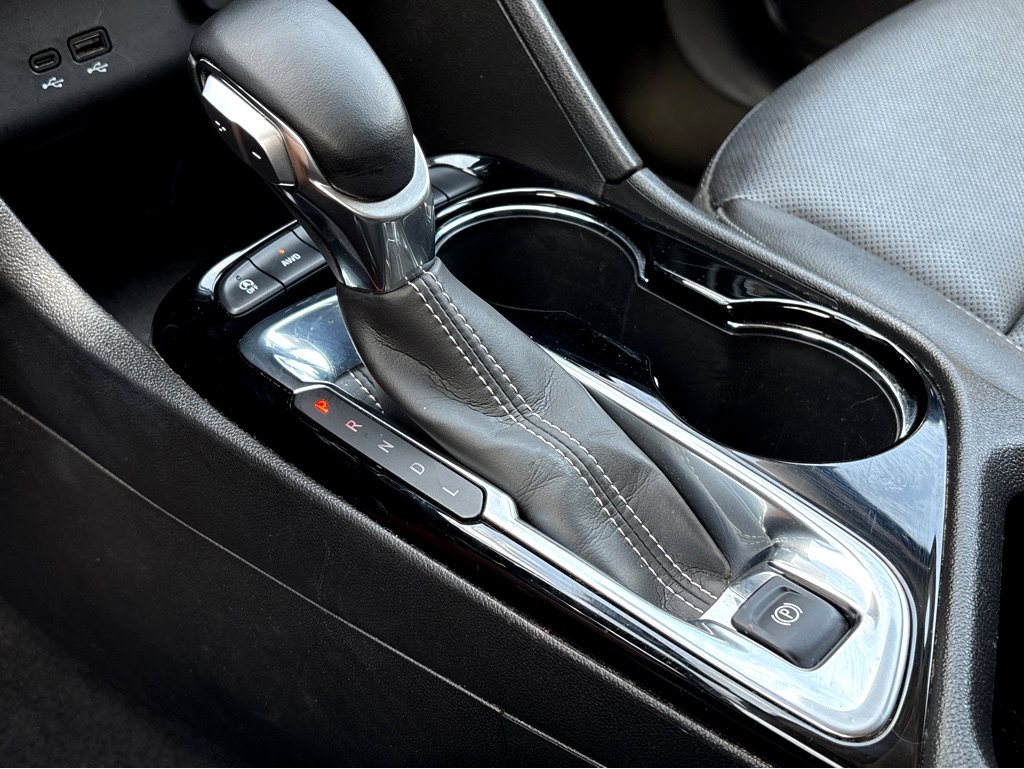 2024 Buick Encore GX Sport Touring photo 17