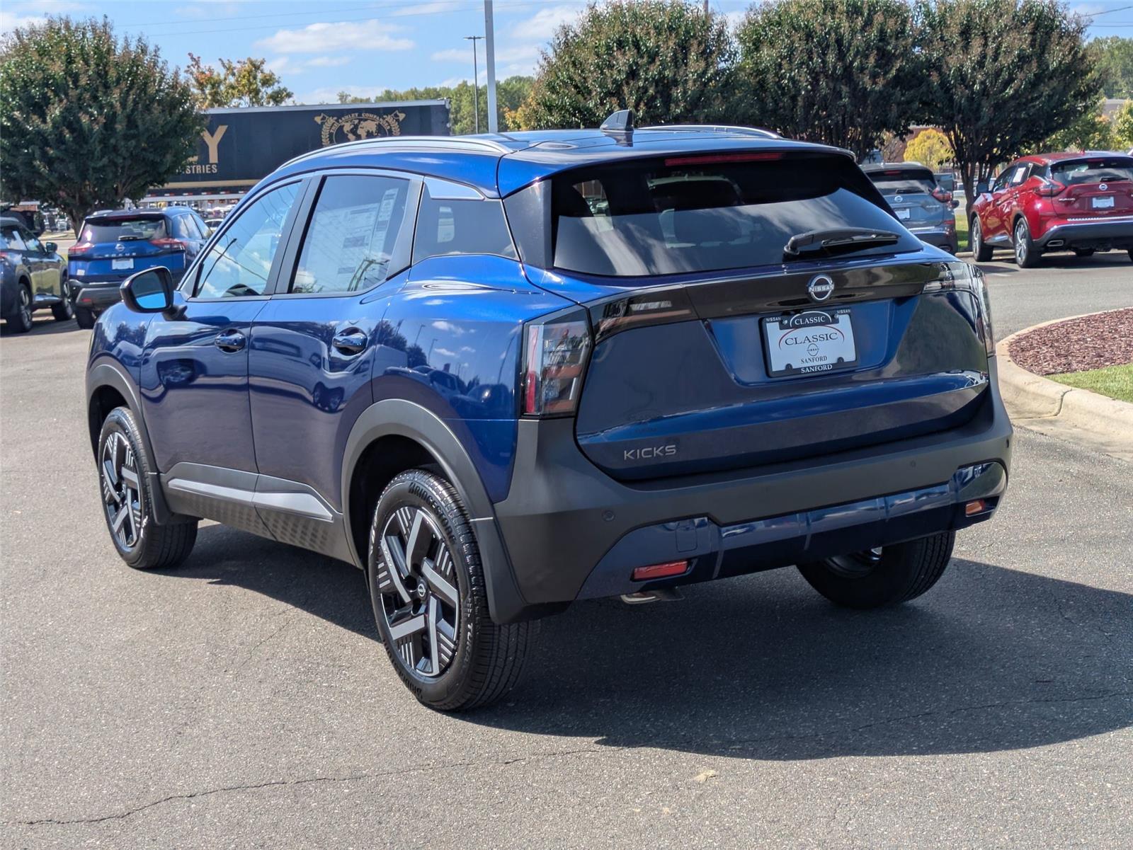 2026 Nissan Kicks SV photo 7