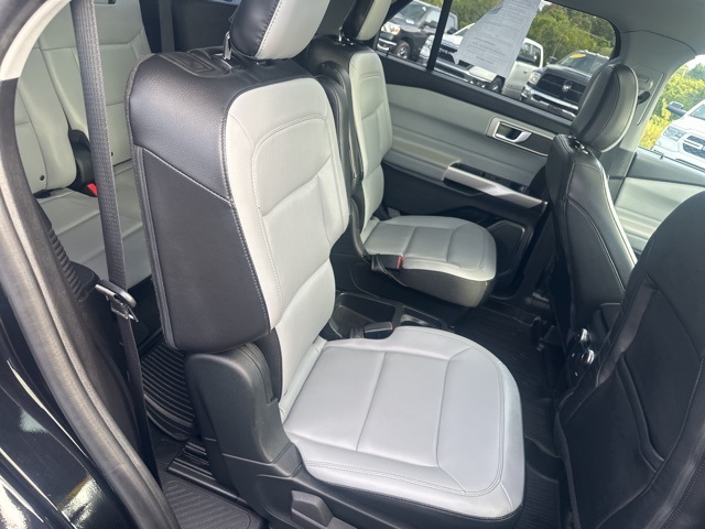 2021 Ford Explorer XLT photo 24