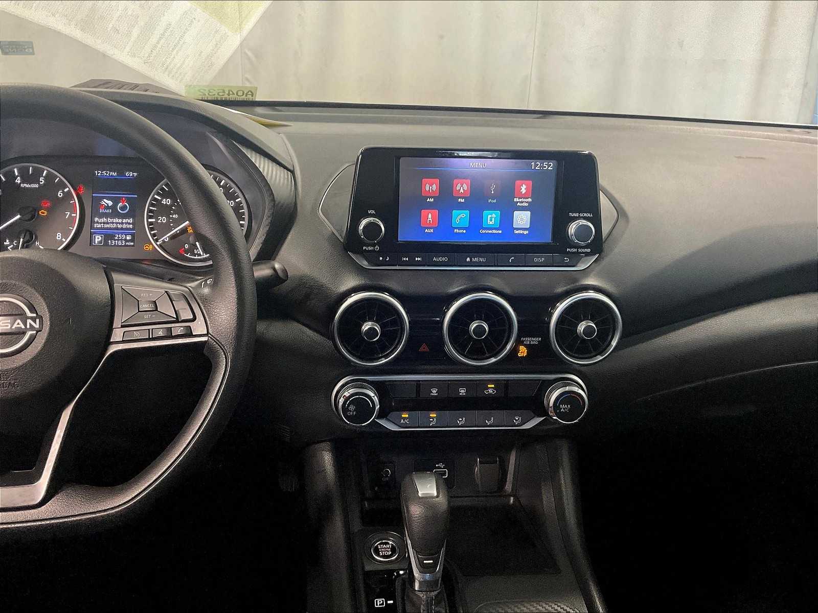 2024 Nissan Sentra S photo 18