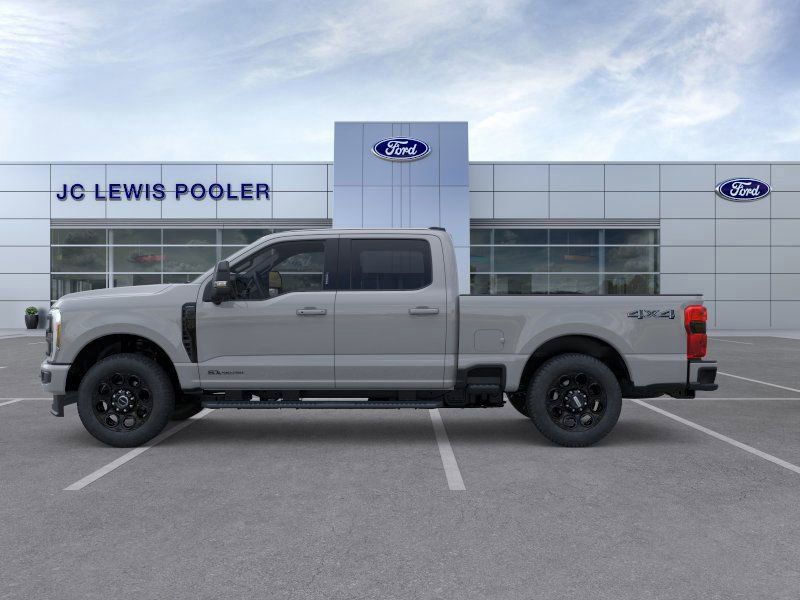 2025 Ford F-250 Lariat photo 3