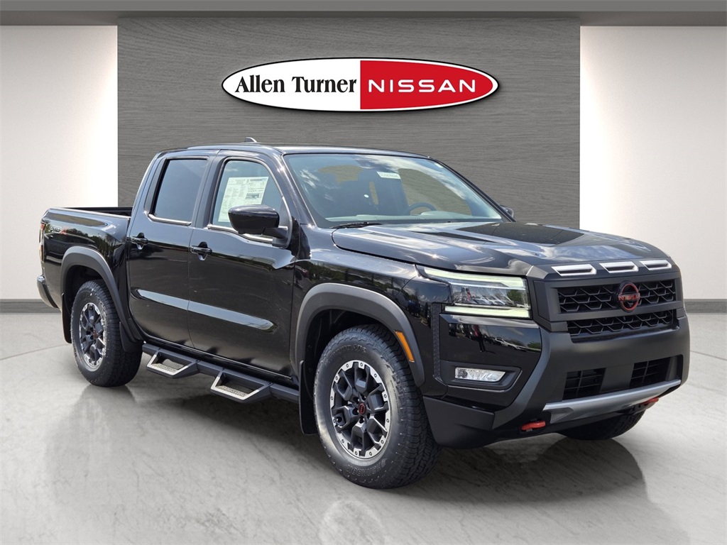 2025 Nissan Frontier PRO-X photo 2