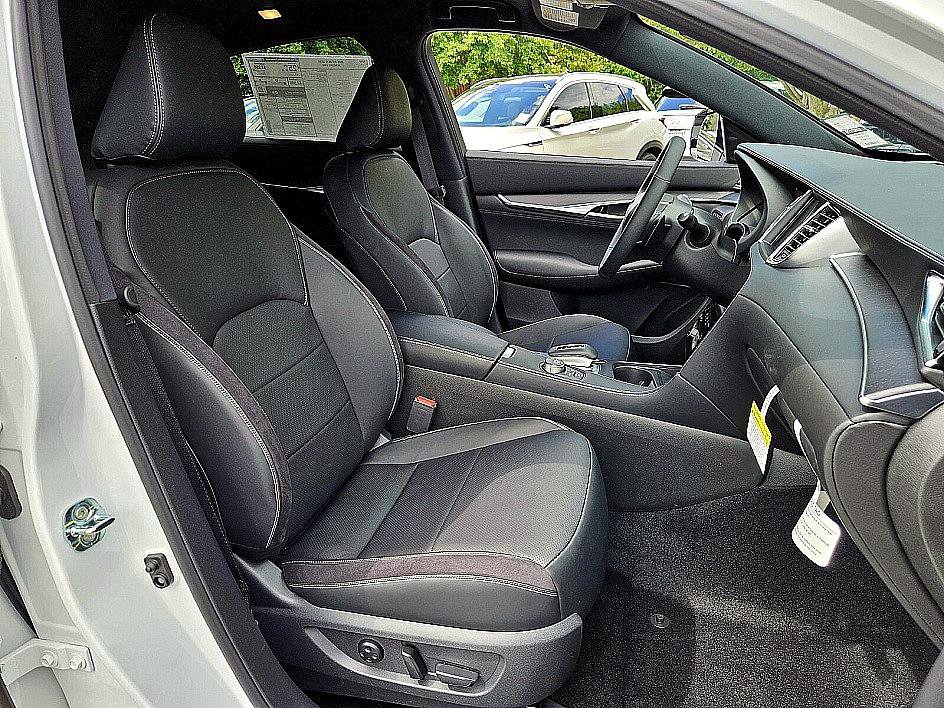 2025 Infiniti QX55 Sensory photo 16