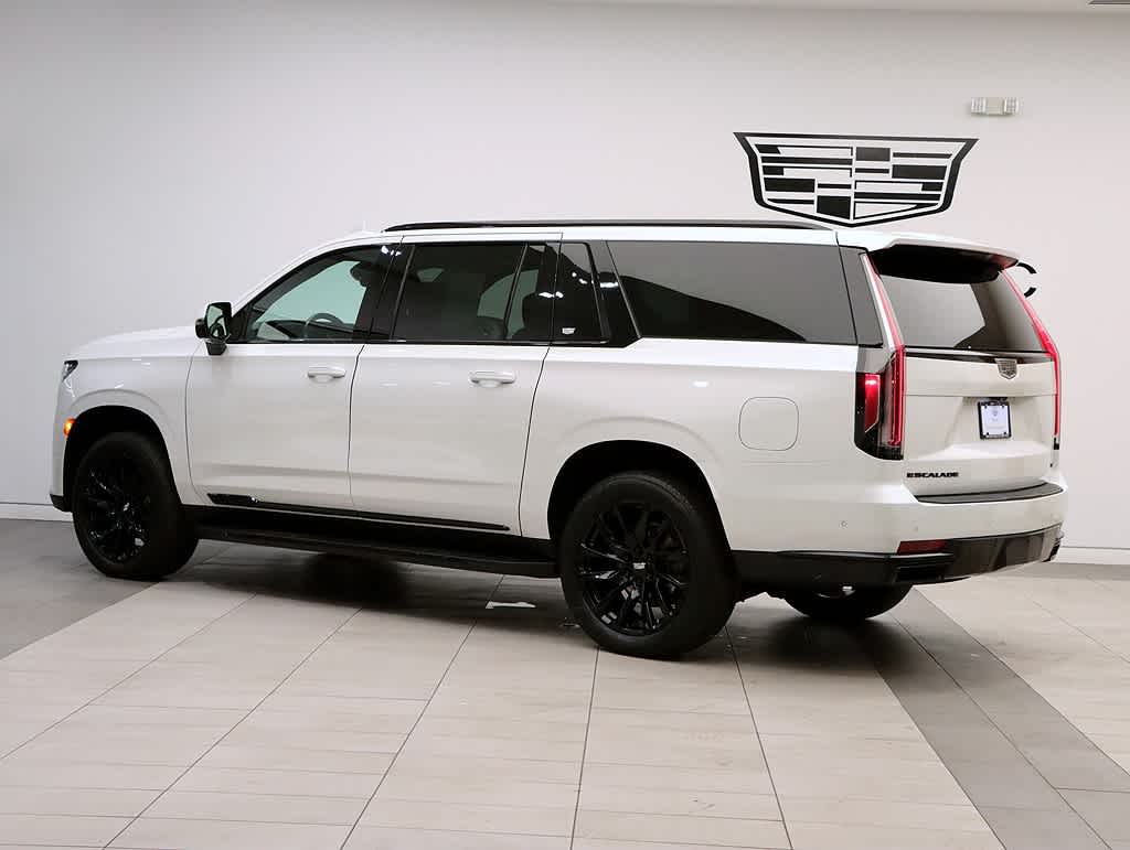 2021 Cadillac Escalade ESV Sport Platinum photo 3