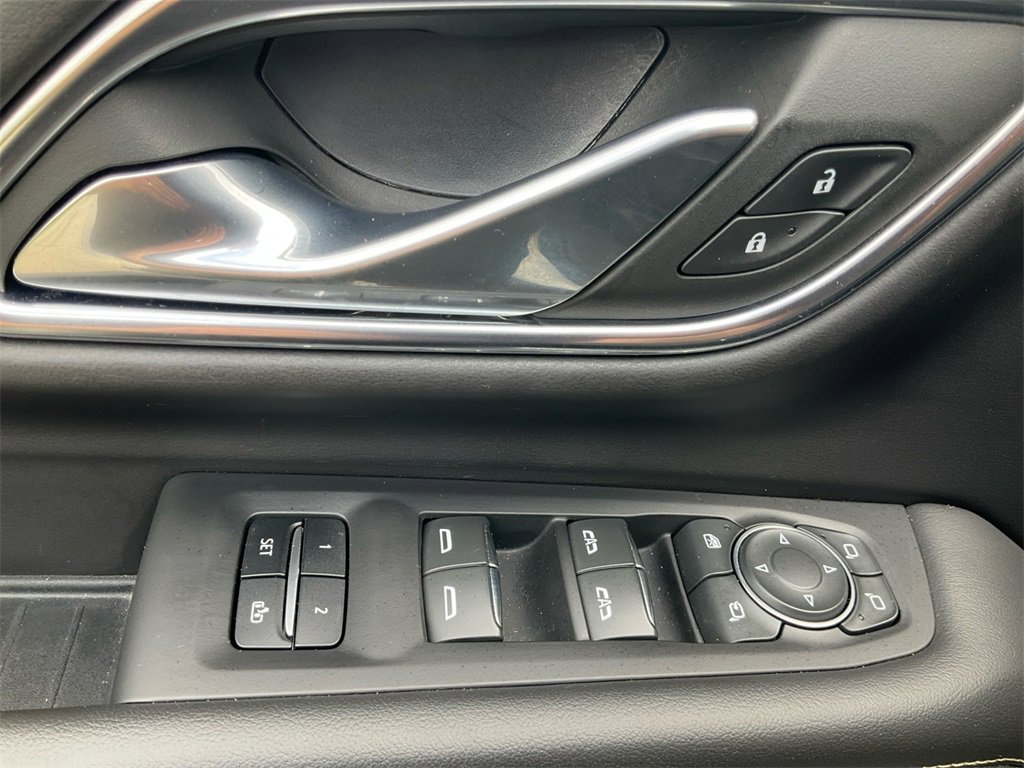 2023 Chevrolet Suburban Premier photo 29