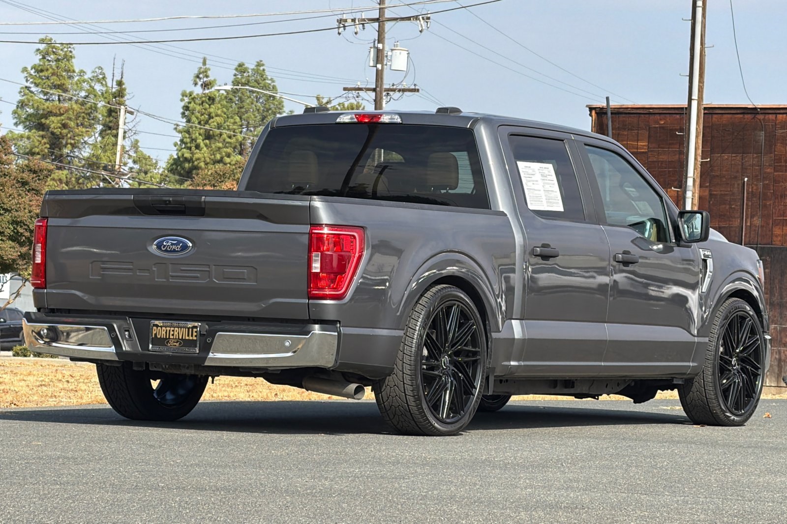 2023 Ford F-150 XLT photo 4