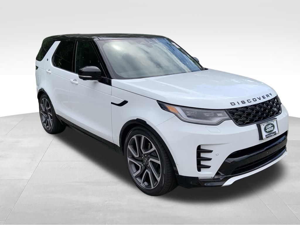 2025 Land Rover Discovery SE photo 3