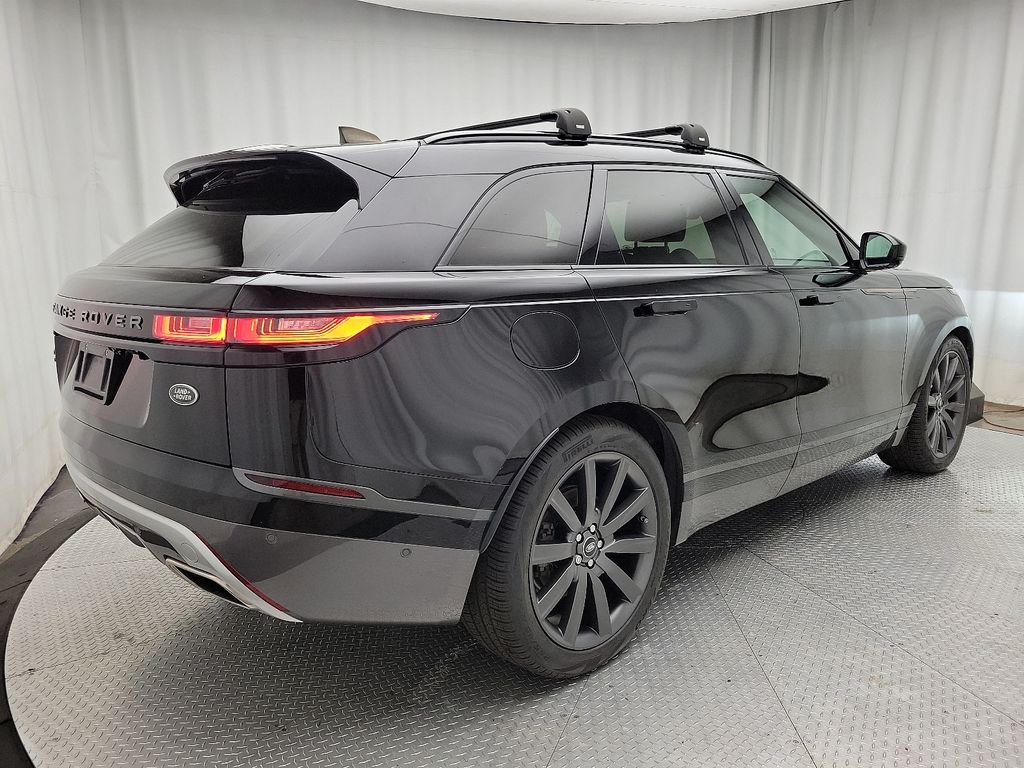 2019 Land Rover Range Rover Velar HSE R-Dynamic photo 4