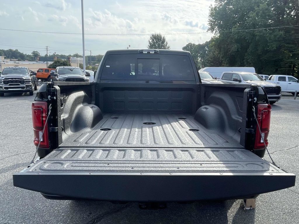 2026 Ram 2500 Big Horn photo 35