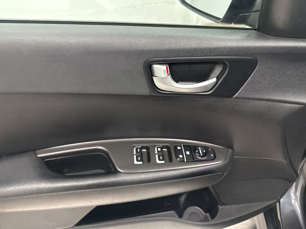 2017 Kia Optima 1.6T LX photo 9